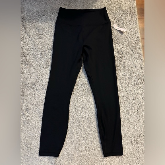 Victoria’s Secret Love Cloud Heart Seam Leggings - Size Small Black - Short - Picture 3 of 11